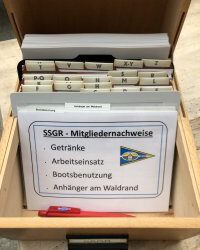 Mitgliederordner weg Kasten her 😉